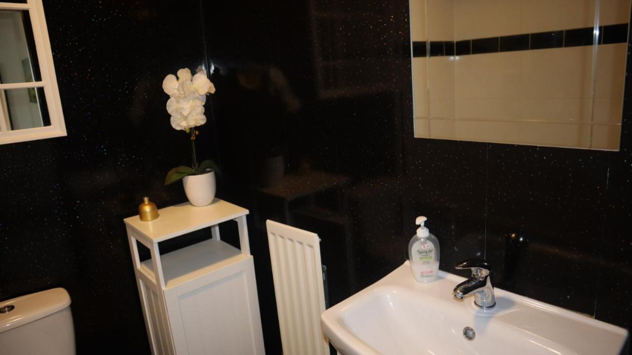 Urban Escape Glasgow Green Free Parking 20Min Walk To City Center Exterior foto